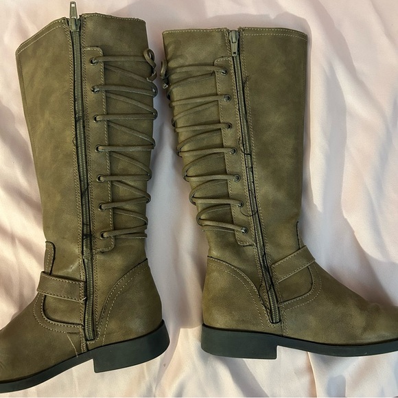 Girls knee high lace up boots - Picture 8 of 15